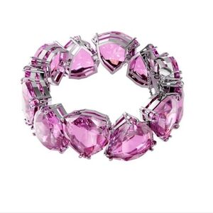 🛑SWAROVSKI Millenia Triangle cut crystals Bracelet
